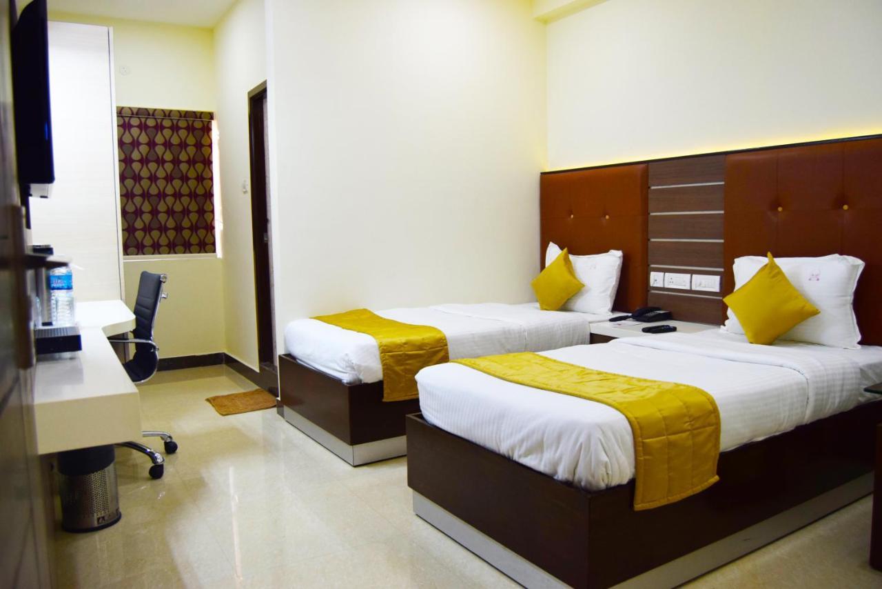 Thiviyam Airport Hotel Chennai Exterior foto